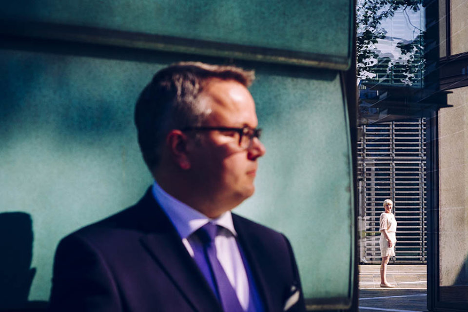 Newlyweds portrait Nordic Embassy Berlin