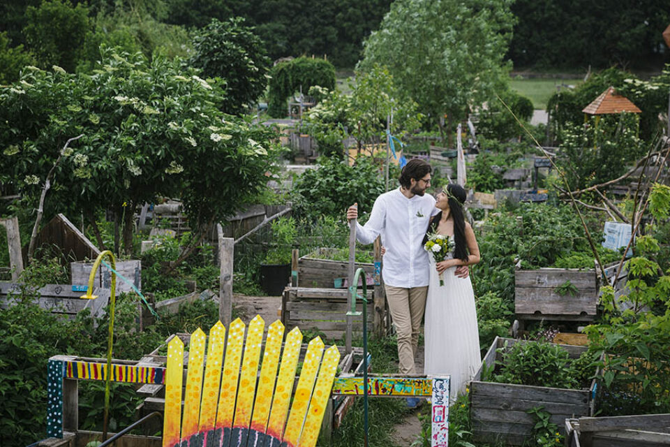 Couple portrait in Tempelhof Park community gardens