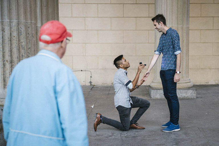 Man proposing to boyfriend