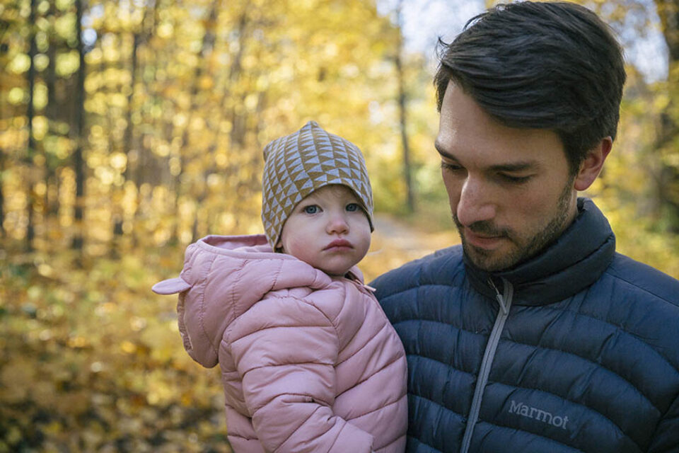 Father with toddler, autumn